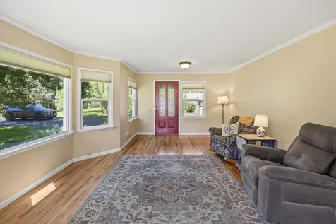 135 Foots Creek Road Gold Hill OR 97525
