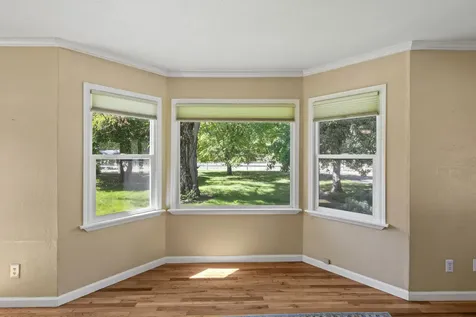 135 Foots Creek Road Gold Hill OR 97525