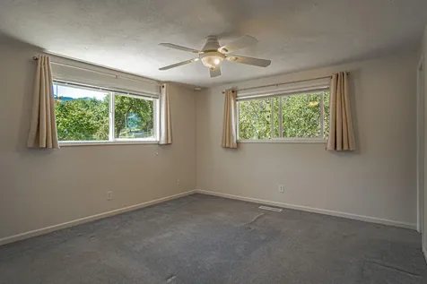 20 Allen Lane Talent OR 97540