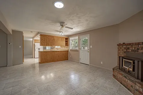 20 Allen Lane Talent OR 97540
