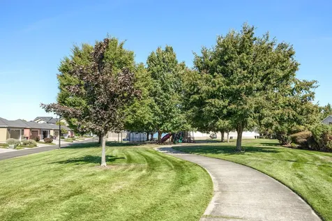 650 Griffin Oaks Drive Central Point OR 97502