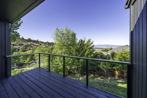 1383 Highcrest Drive Medford OR 97504