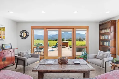 630 E Valley View Road Ashland OR 97520