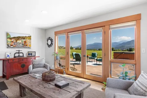 630 E Valley View Road Ashland OR 97520
