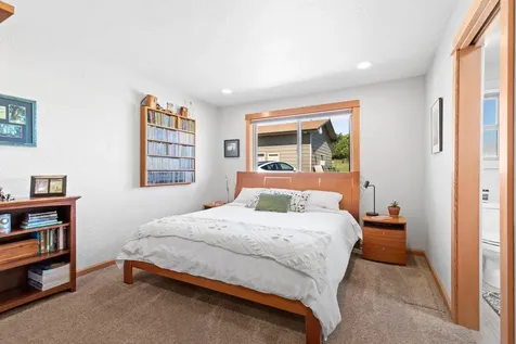 630 E Valley View Road Ashland OR 97520