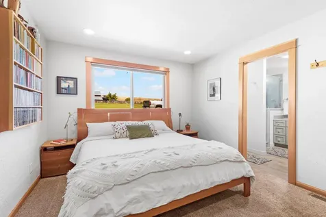 630 E Valley View Road Ashland OR 97520