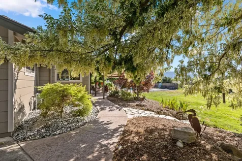 630 E Valley View Road Ashland OR 97520