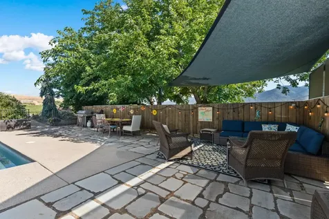 630 E Valley View Road Ashland OR 97520