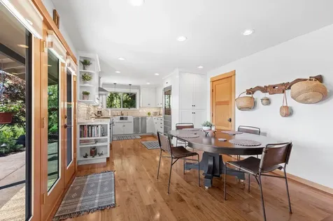 630 E Valley View Road Ashland OR 97520