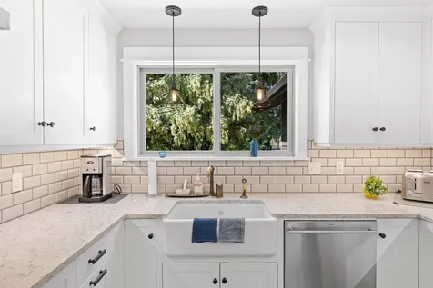 630 E Valley View Road Ashland OR 97520