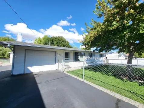 3821 Sturdivant Avenue Klamath Falls OR 97603