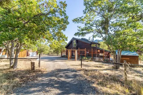 175 Beacon Hill Lane Ashland OR 97520