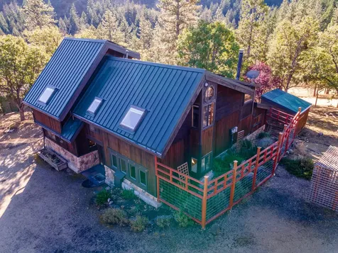 175 Beacon Hill Lane Ashland OR 97520