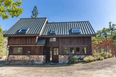 175 Beacon Hill Lane Ashland OR 97520
