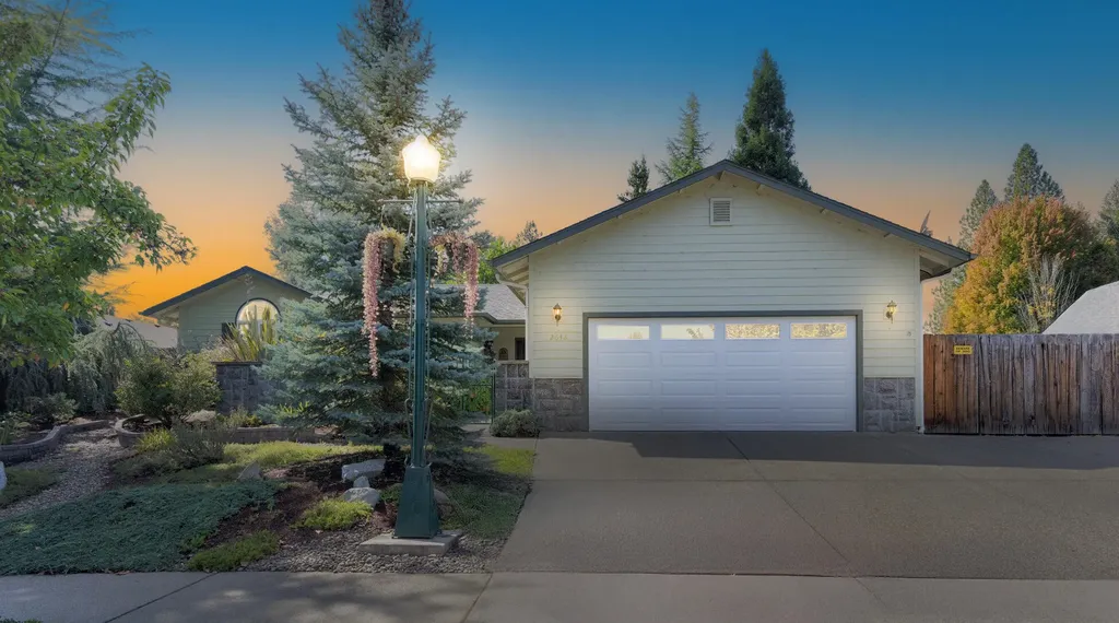 2642 SW Allen Creek Road Grants Pass OR 97527