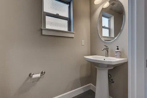 21372 NE Evelyn Place Bend OR 97701