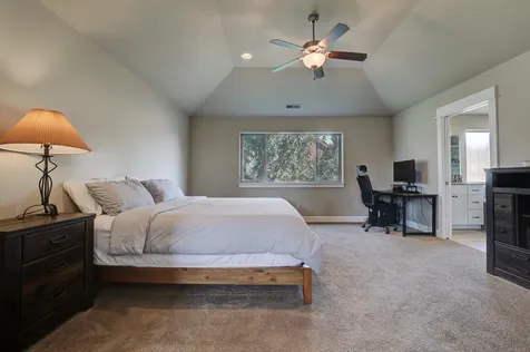 21372 NE Evelyn Place Bend OR 97701