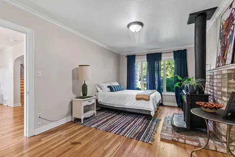 34 Glen Oak Court Medford OR 97504