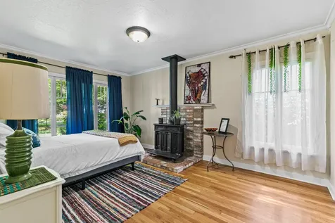 34 Glen Oak Court Medford OR 97504