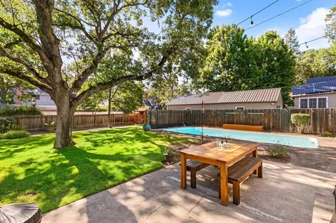 34 Glen Oak Court Medford OR 97504