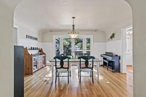 34 Glen Oak Court Medford OR 97504