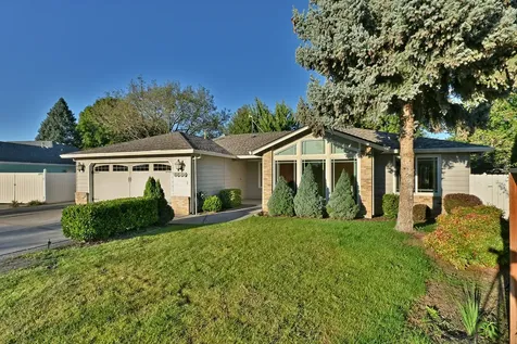 1838 Cascadia Circle Medford OR 97504
