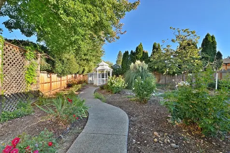 1838 Cascadia Circle Medford OR 97504