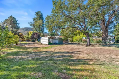 1968 Pioneer Road Talent OR 97540