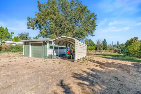 1968 Pioneer Road Talent OR 97540