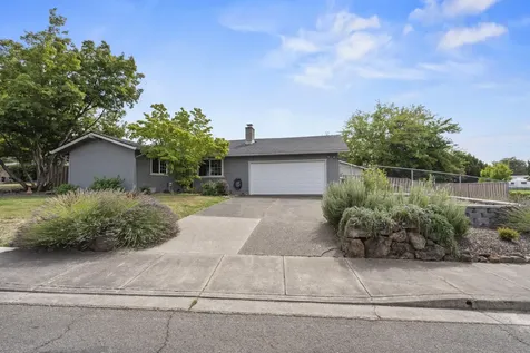 3008 Pippin Circle Medford OR 97504