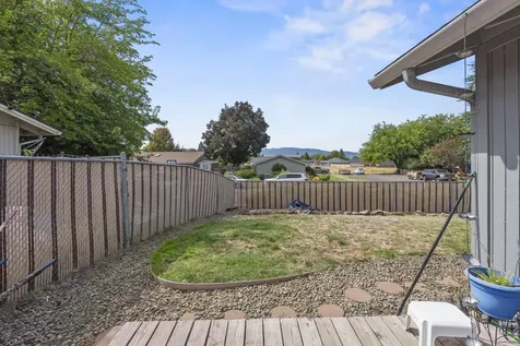 3008 Pippin Circle Medford OR 97504