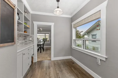 143 SW Clay Street Dallas OR 97338