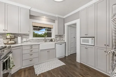 143 SW Clay Street Dallas OR 97338