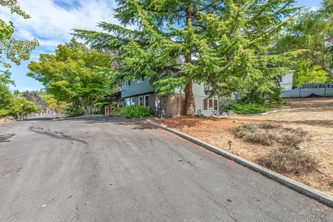1603 Highcrest Drive Medford OR 97504