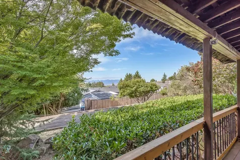1603 Highcrest Drive Medford OR 97504