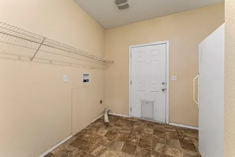 540 L Street Riddle OR 97469