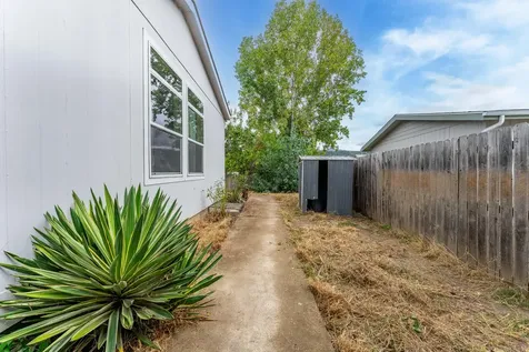 540 L Street Riddle OR 97469
