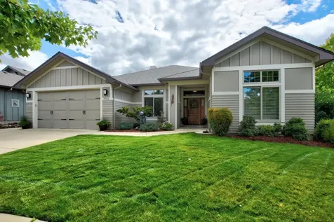3756 Calle Vista Drive Medford OR 97504