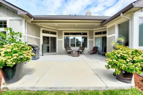 3756 Calle Vista Drive Medford OR 97504