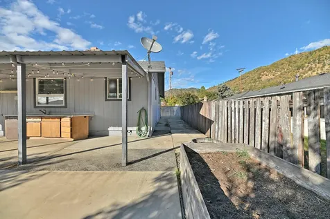 1221 Adele Drive Grants Pass OR 97526