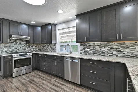 1221 Adele Drive Grants Pass OR 97526