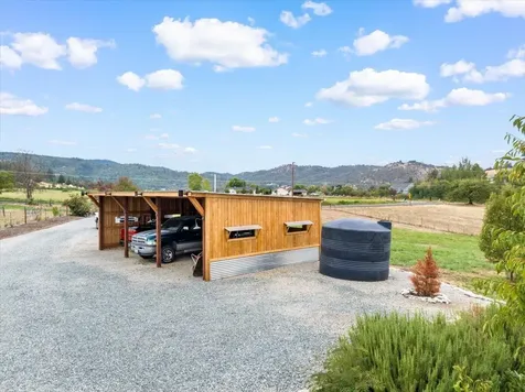 4139 Dark Hollow Road Medford OR 97501