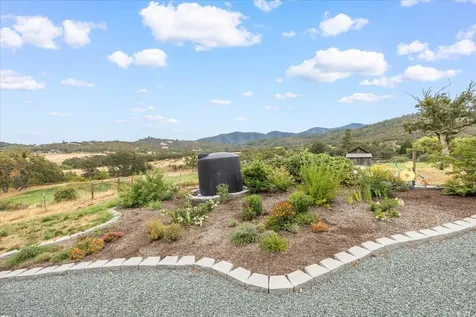 4139 Dark Hollow Road Medford OR 97501