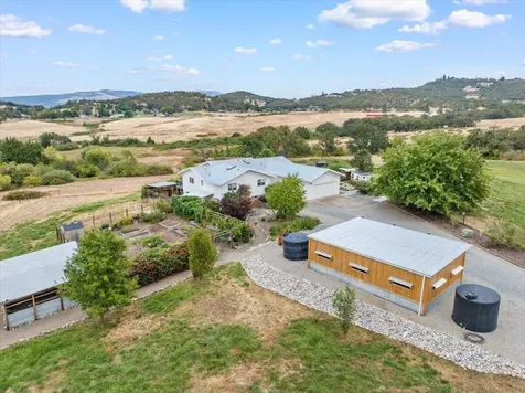 4139 Dark Hollow Road Medford OR 97501