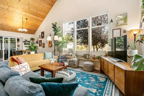 3182 NE Post Avenue Bend OR 97701