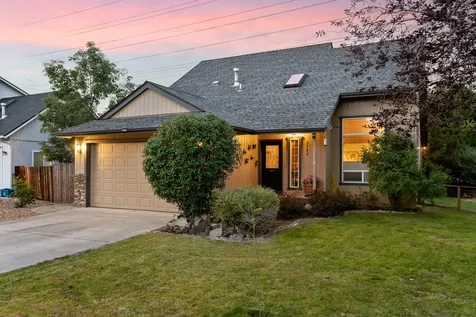 3182 NE Post Avenue Bend OR 97701