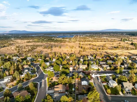 3182 NE Post Avenue Bend OR 97701