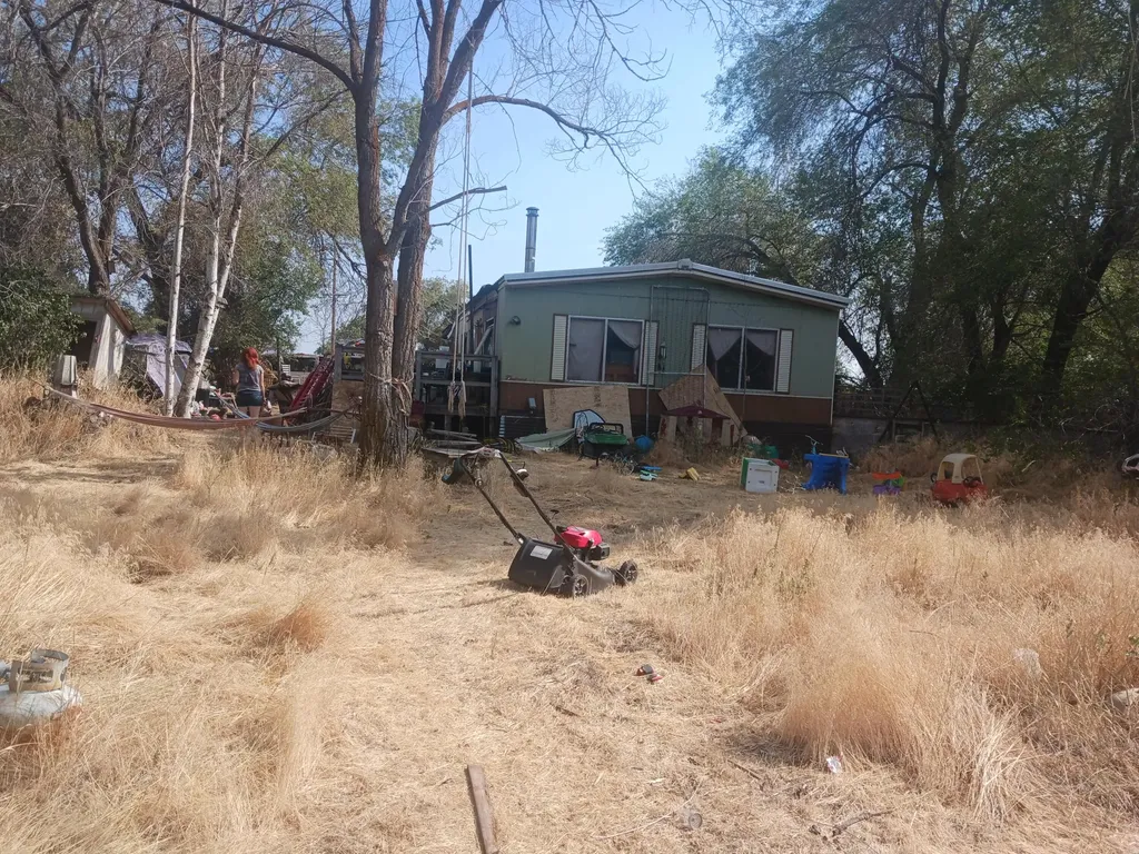 2027 NW 35th Street Redmond OR 97756