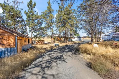 1928 SW Grant Street Madras OR 97741