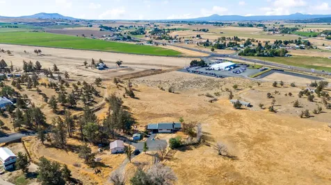 1928 SW Grant Street Madras OR 97741